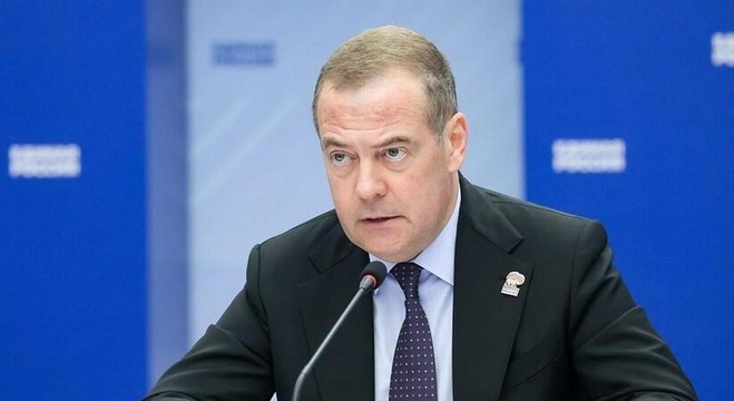 نائب رئيس مجلس الأمن الروسي دميتري مدفيديف